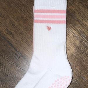 🌟NWT🌟 Balance Collection White and Pink Grip Socks